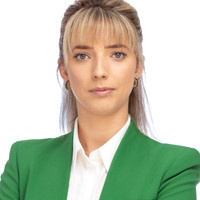 FemaleHeadshot-2